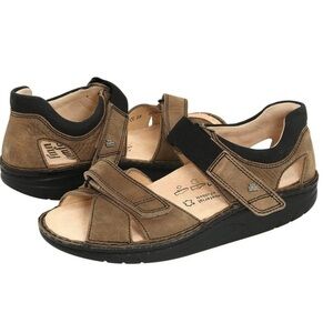 Finn Comfort Brown And Black Samara Sandals